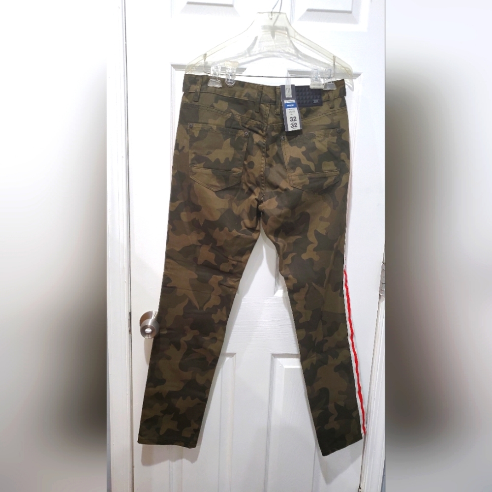 Women's Camo Jeans